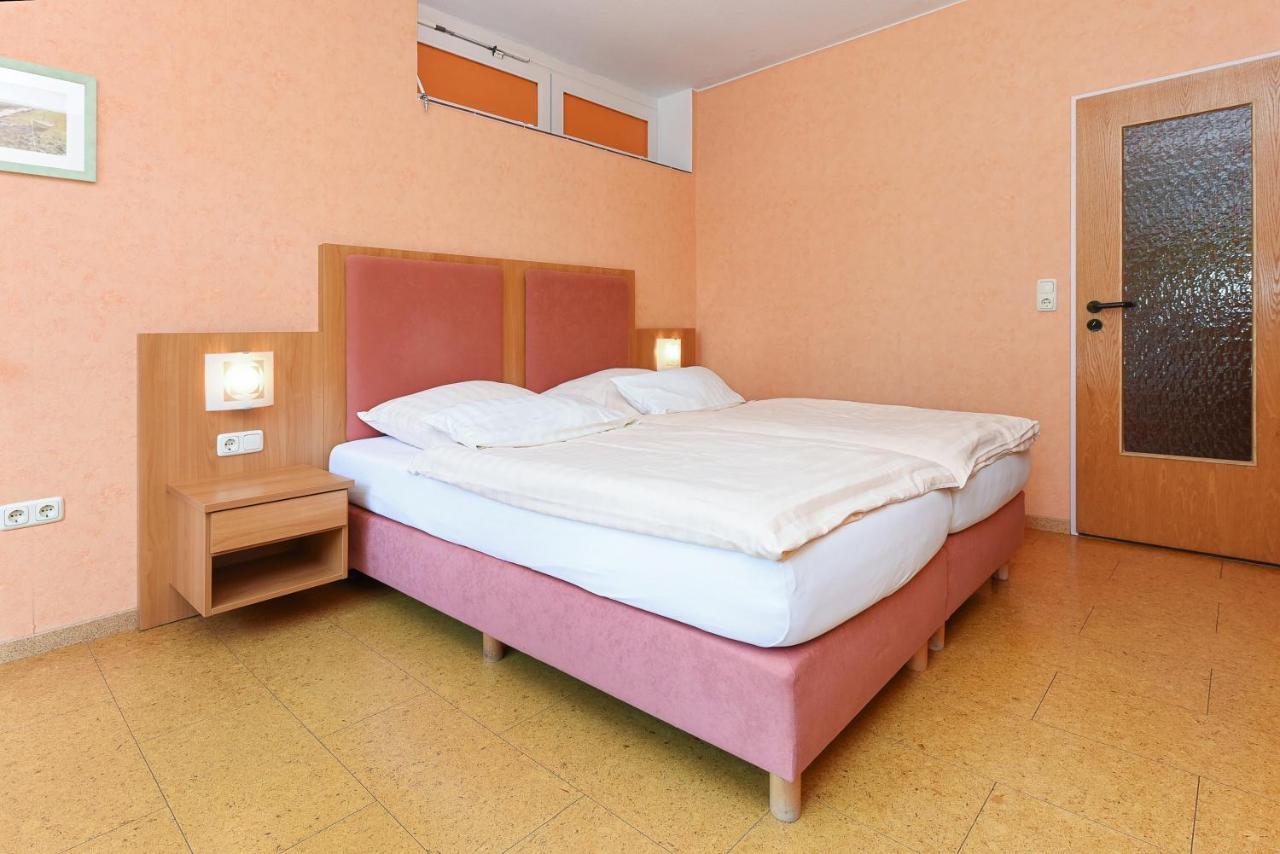 Hotel-Pension Altes Siel Bensersiel Exterior foto